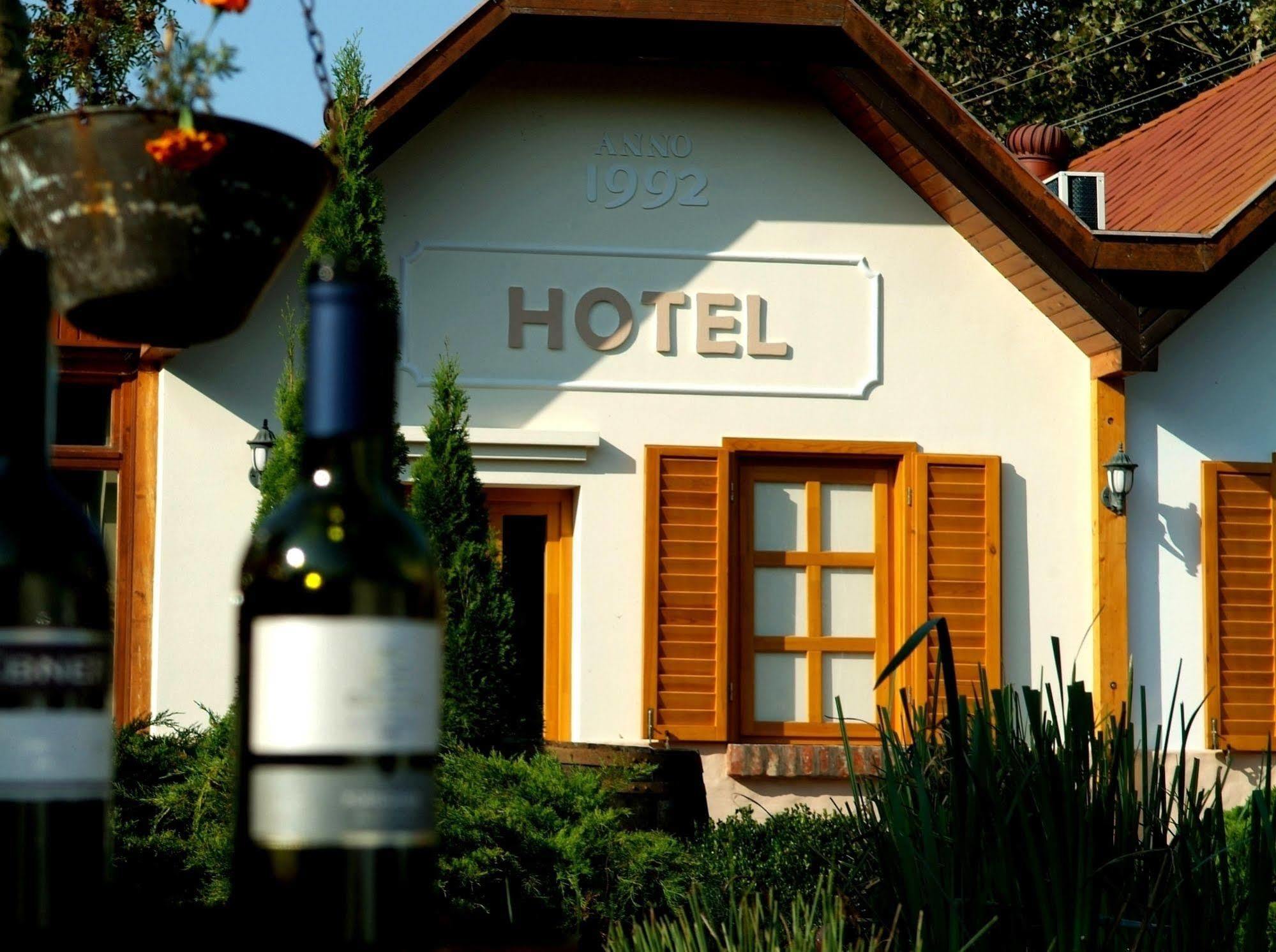 Hotel Vineyard Inn - Szoloskert Nagykanizsa Luaran gambar